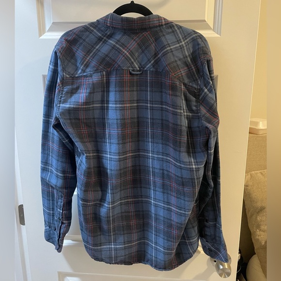 Hurley Classic Fit Long Sleeve Button Up Flannel. Size M, Men’s - Picture 3 of 3
